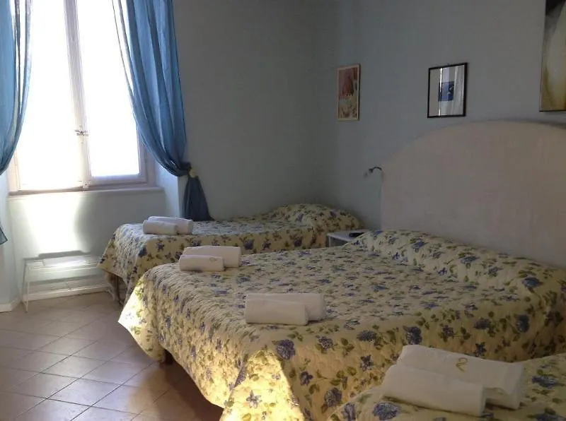 Stop & Sleep Bergamo Guest house
