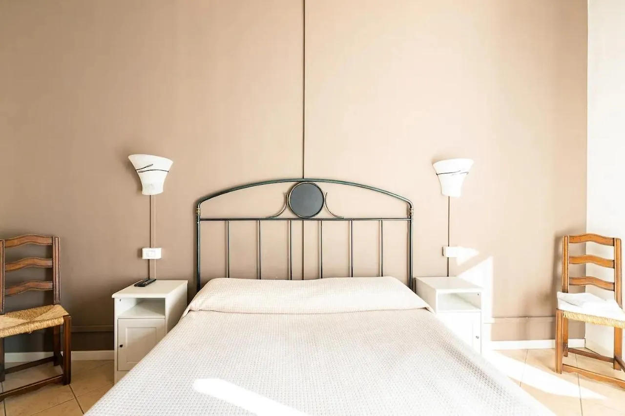 Stop & Sleep Bergamo Guest house
