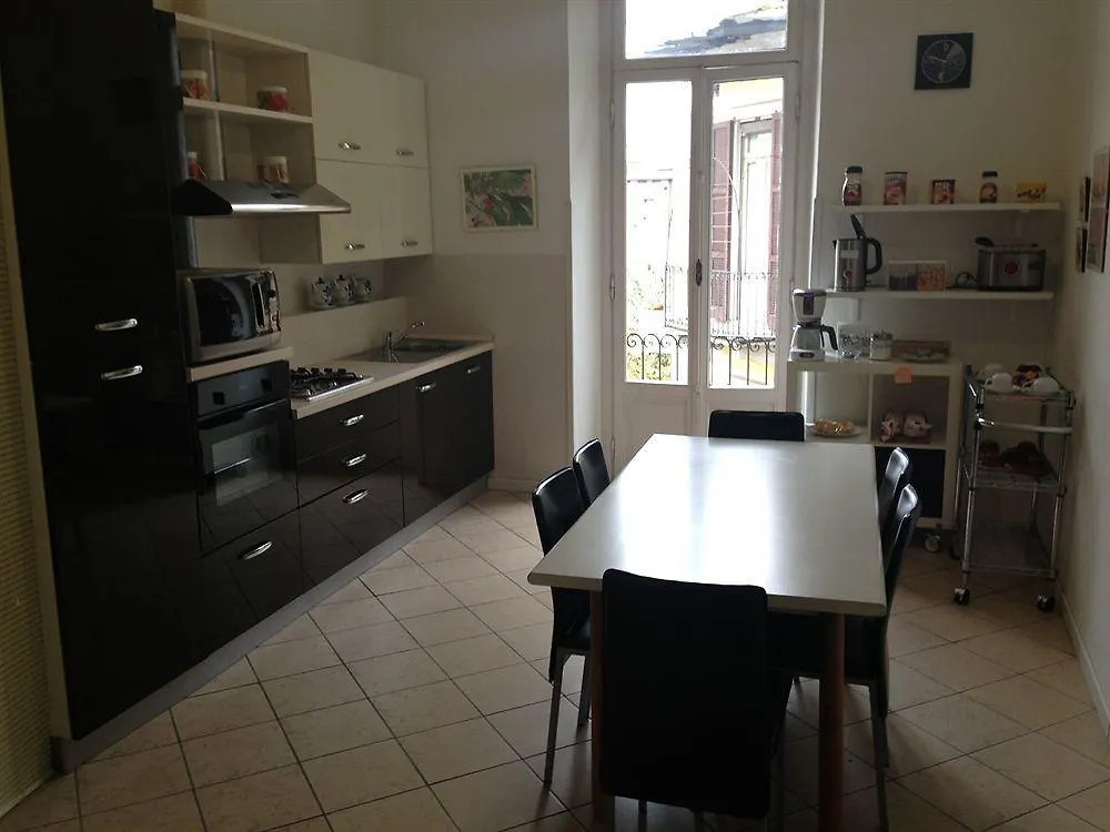 Stop & Sleep Bergamo Guest house